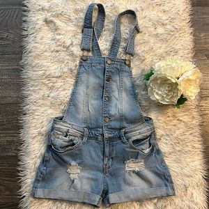 Woman’s Denim shirt overalls
